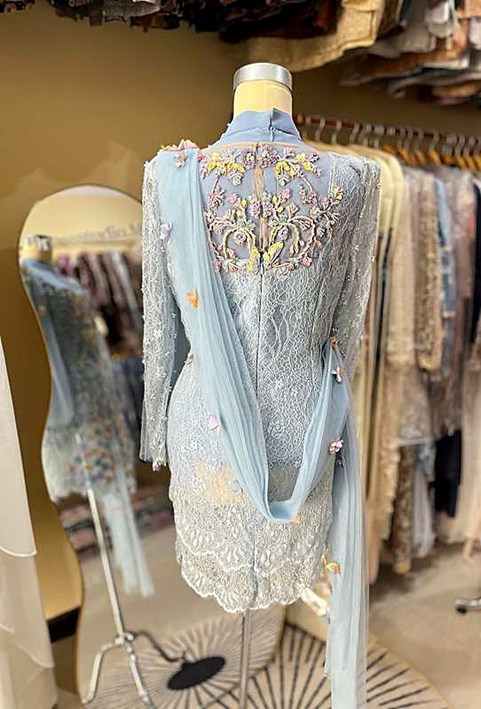 Kebaya Kisah Keong Mas Dust Blue